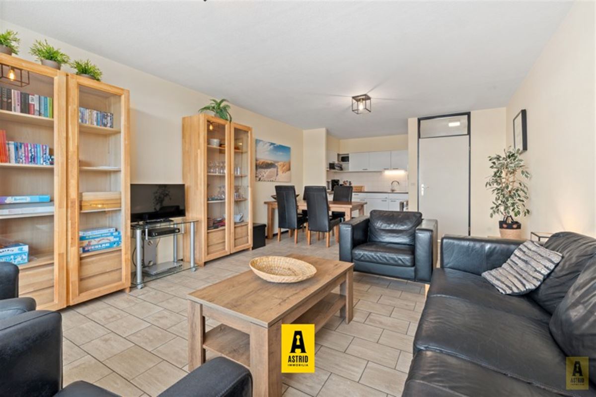 Zonnig appartement met open zichten vlakbij strand!