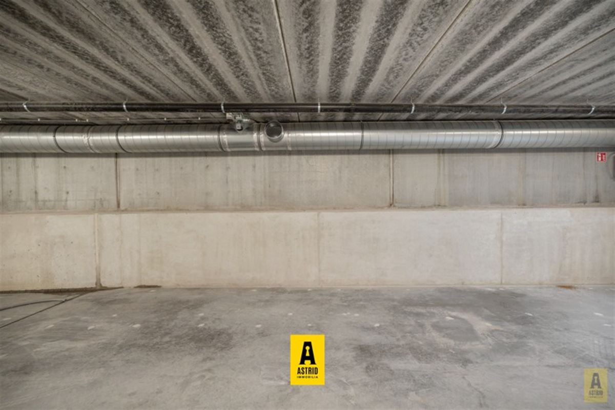 Ruim en zonnig nieuw appartement met mooie terrassen vlakbij zee!