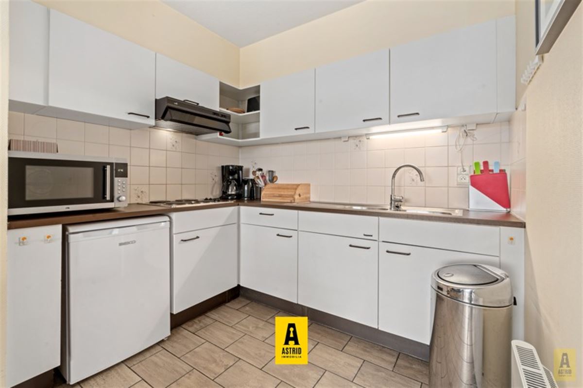 Zonnig appartement met open zichten vlakbij strand!