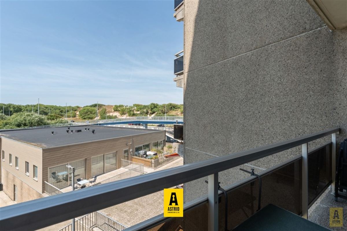 Zonnig appartement met open zichten vlakbij strand!