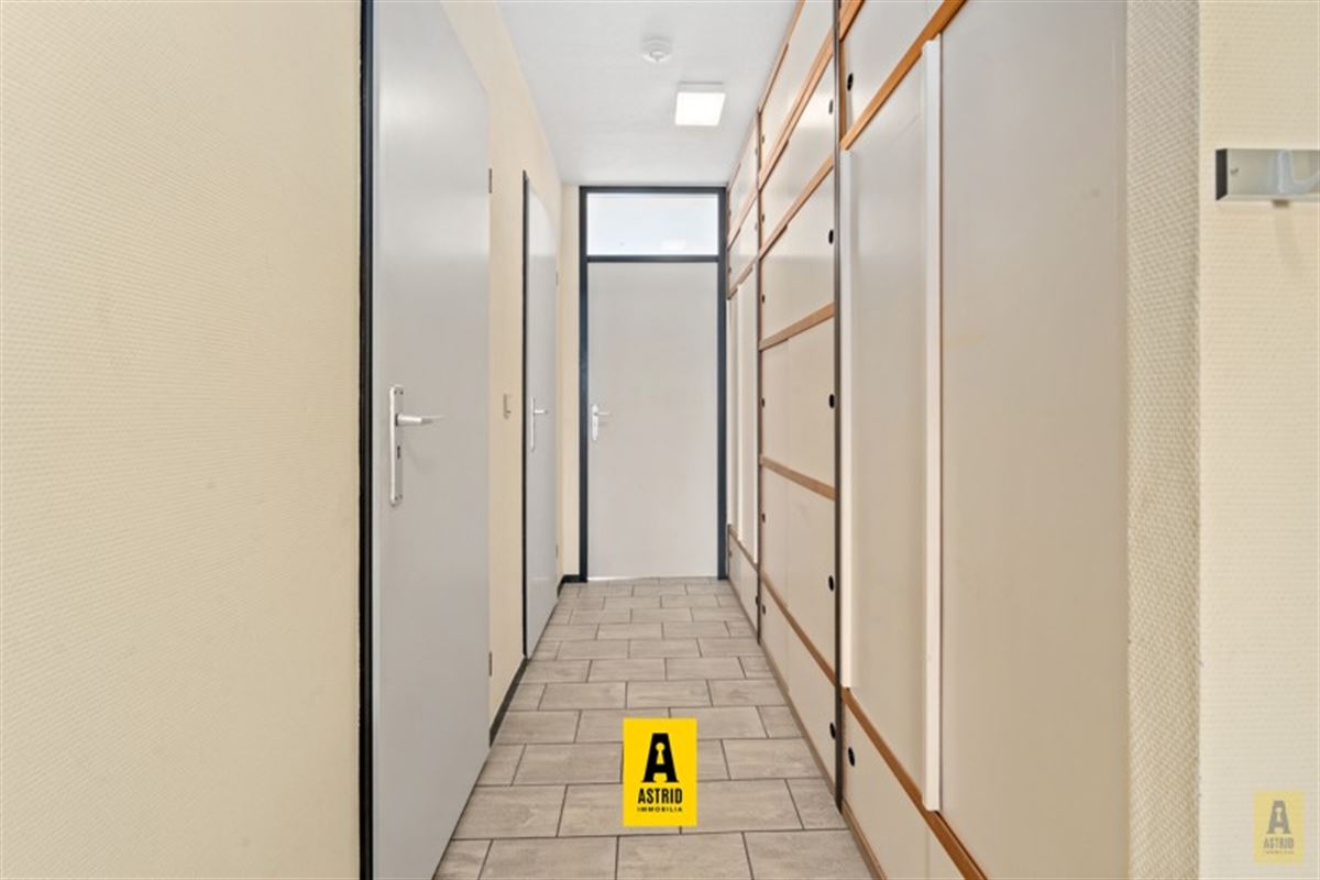 Zonnig appartement met open zichten vlakbij strand!