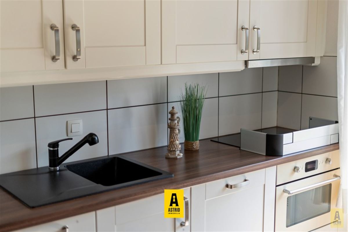 Schitterende vakantiewoning met parking en zonnige tuin!