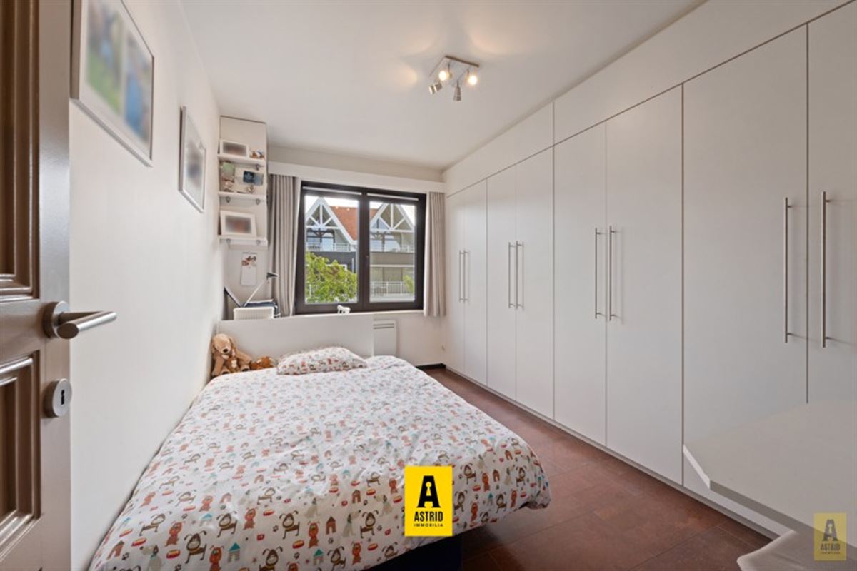 Karaktervolle voormalige dokterswoning met zee aan ruimte en mogelijkheden!