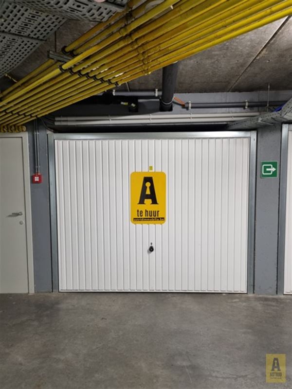 Ondergrondse garagebox in centrum Bredene-Duinen