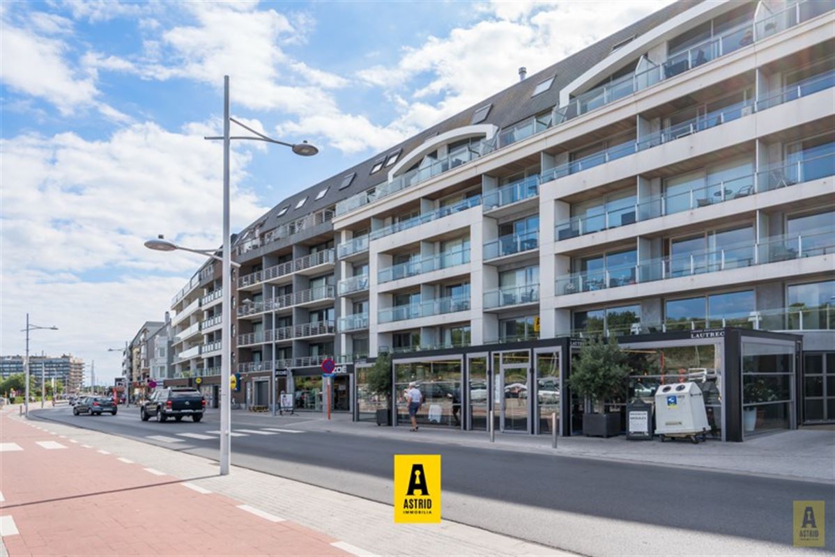 Schitterend duplexappartement met 3 slaapkamers, zeezicht en garagebox!