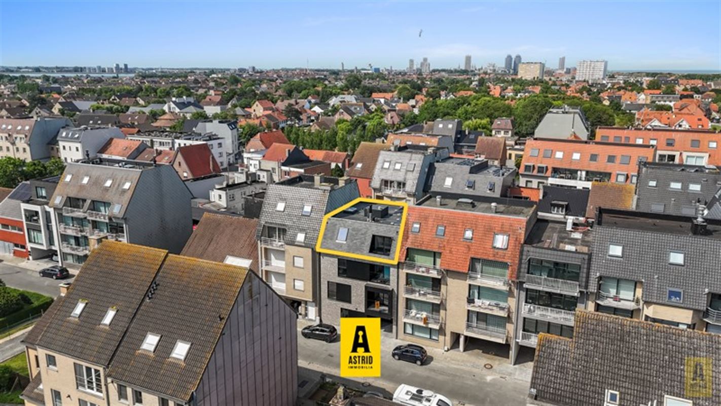 Ruim en zonnig nieuw appartement met mooie terrassen vlakbij zee!