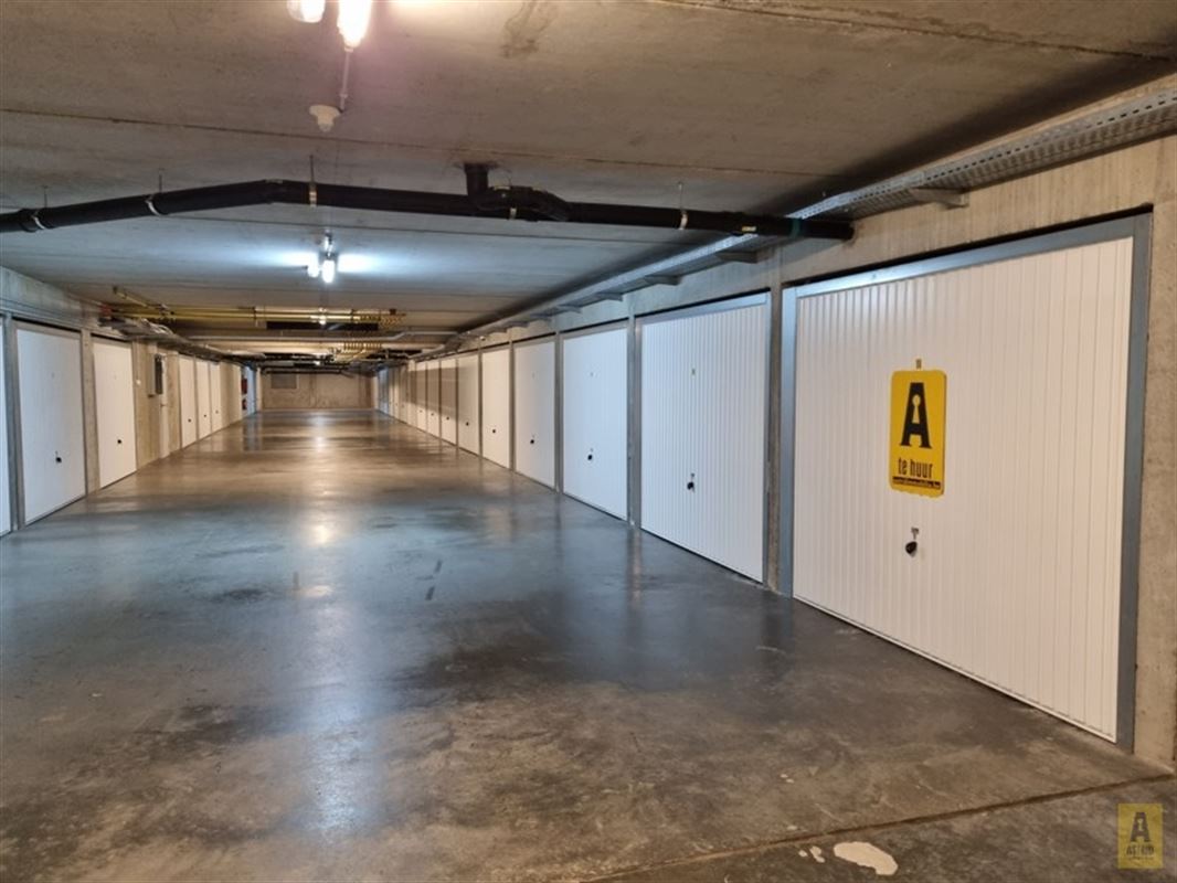 Ondergrondse garagebox (16,5 m2) in Groenendijkstraat.
