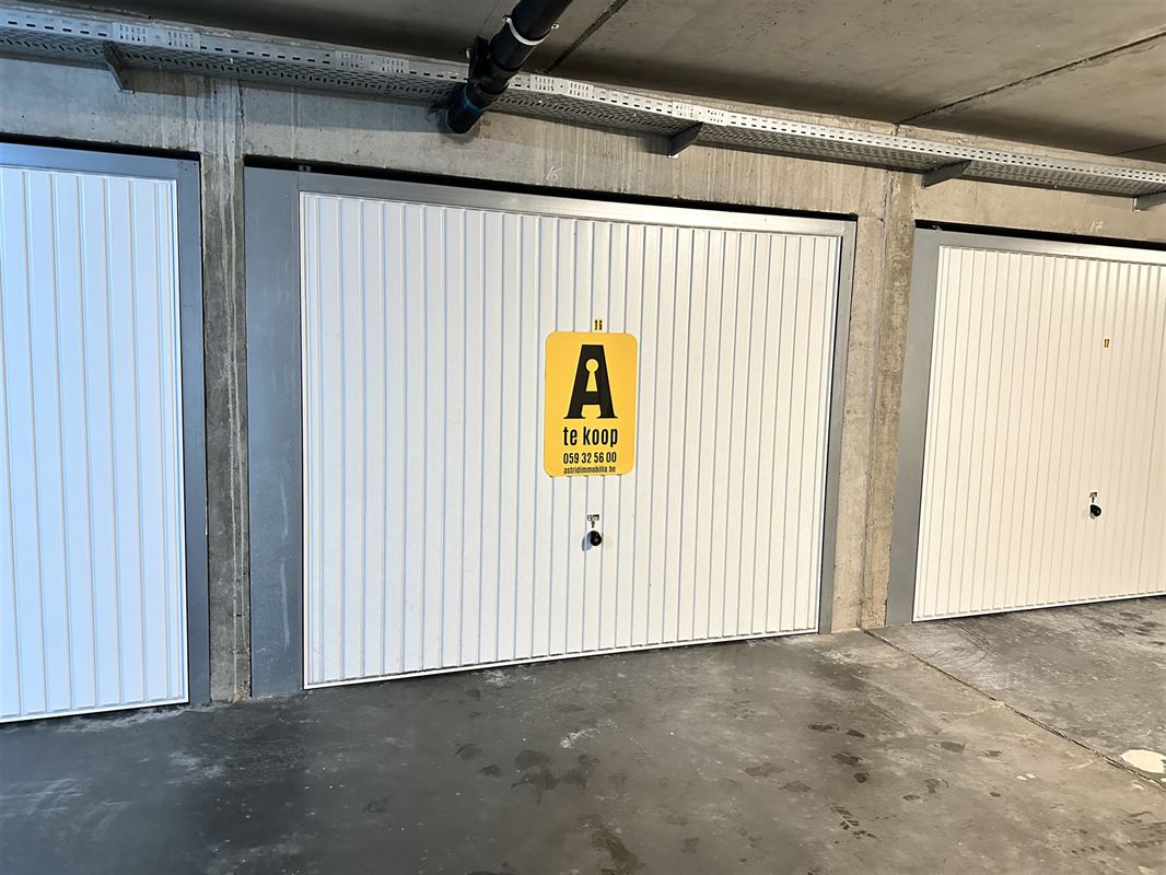 Ondergrondse garagebox (16,5 m2) in Groenendijkstraat.