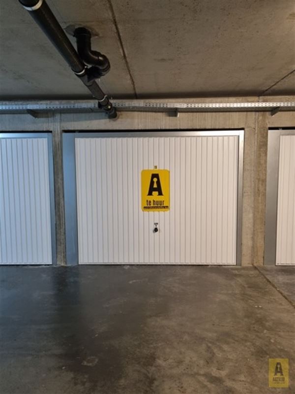 Ondergrondse garagebox (16,5 m2) in Groenendijkstraat.