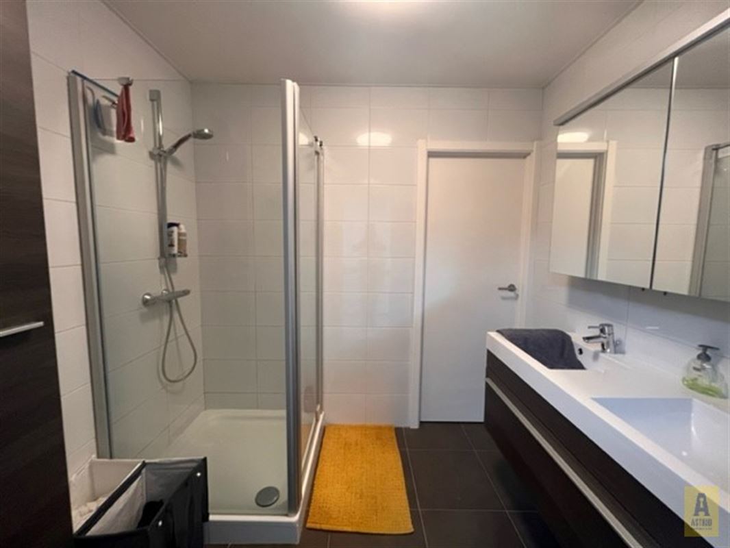 Schitterend duplexappartement met ruime terrassen en open zicht!