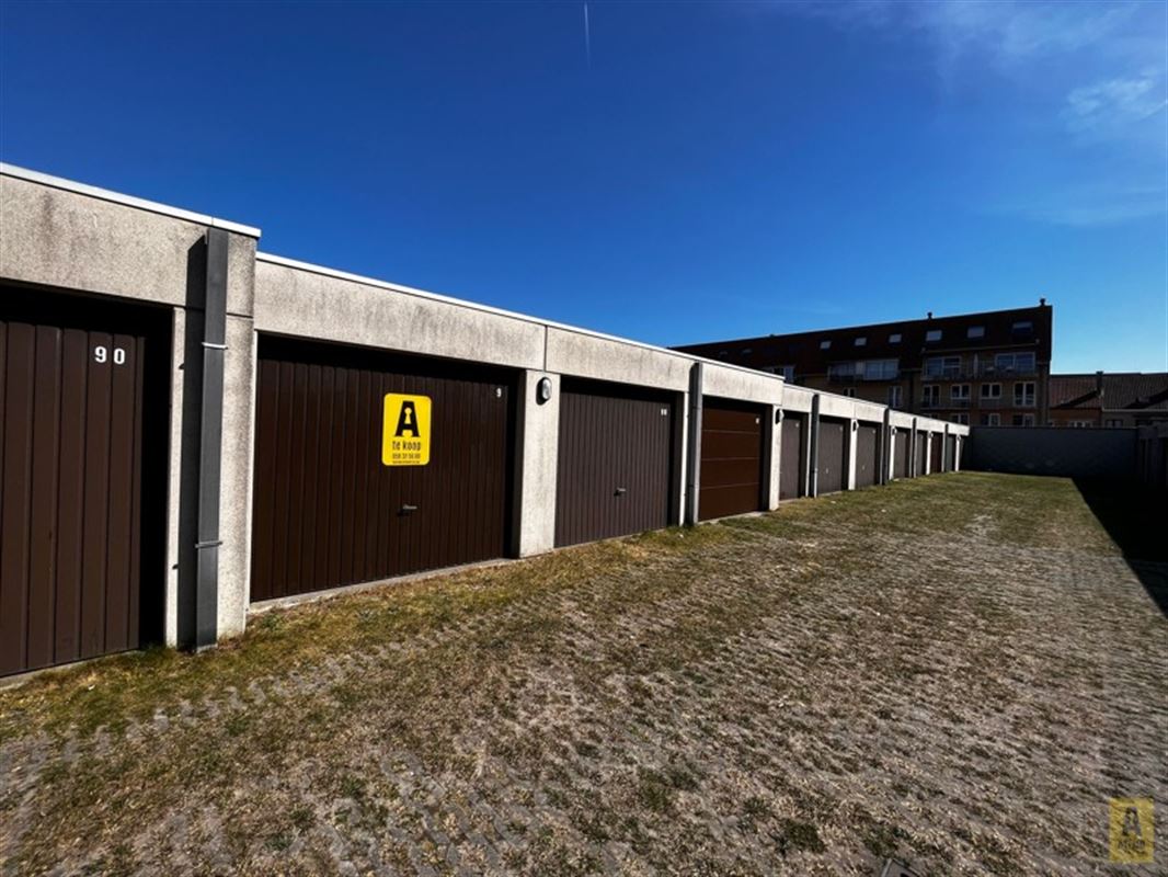 Gelijkvloerse garagebox in centrum Bredene-Duinen!