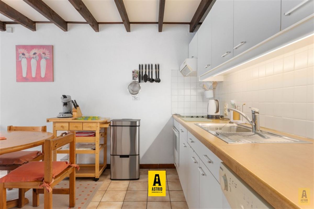 Instapklaar vakantiehuisje (3 slpks) met parkeerplaats vlakbij zee!