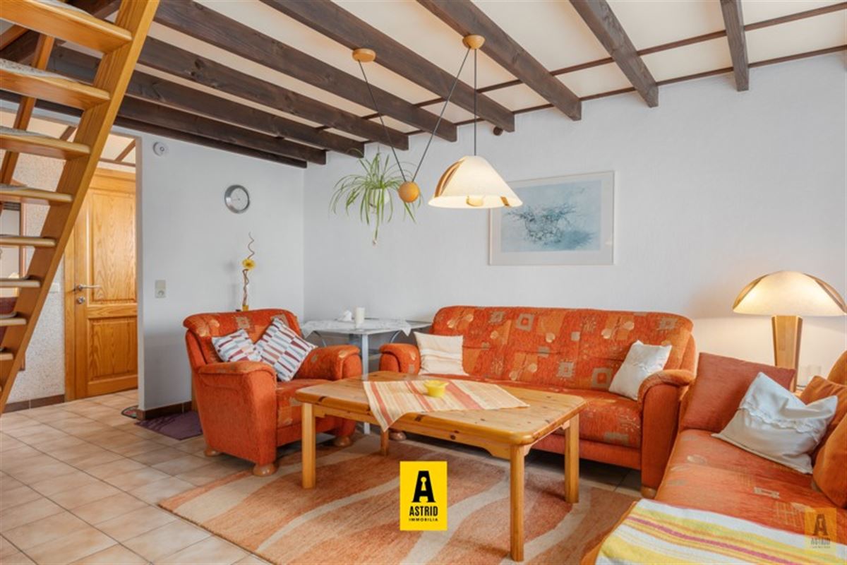 Instapklaar vakantiehuisje (3 slpks) met parkeerplaats vlakbij zee!