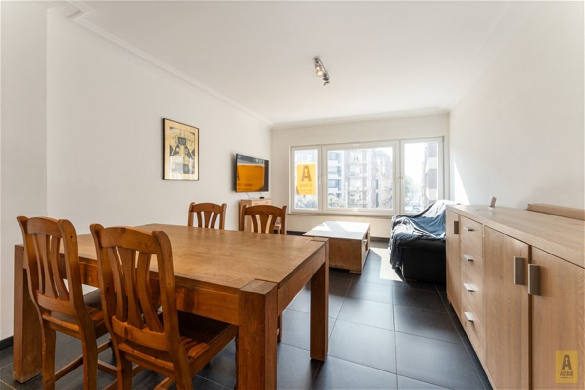 Instapklaar zonnig appartement in centrum en vlak aan de dijk!