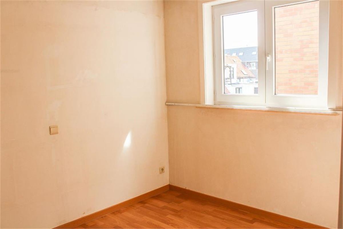 Zonnig en instapklaar hoekappartement vlakbij strand en winkels!