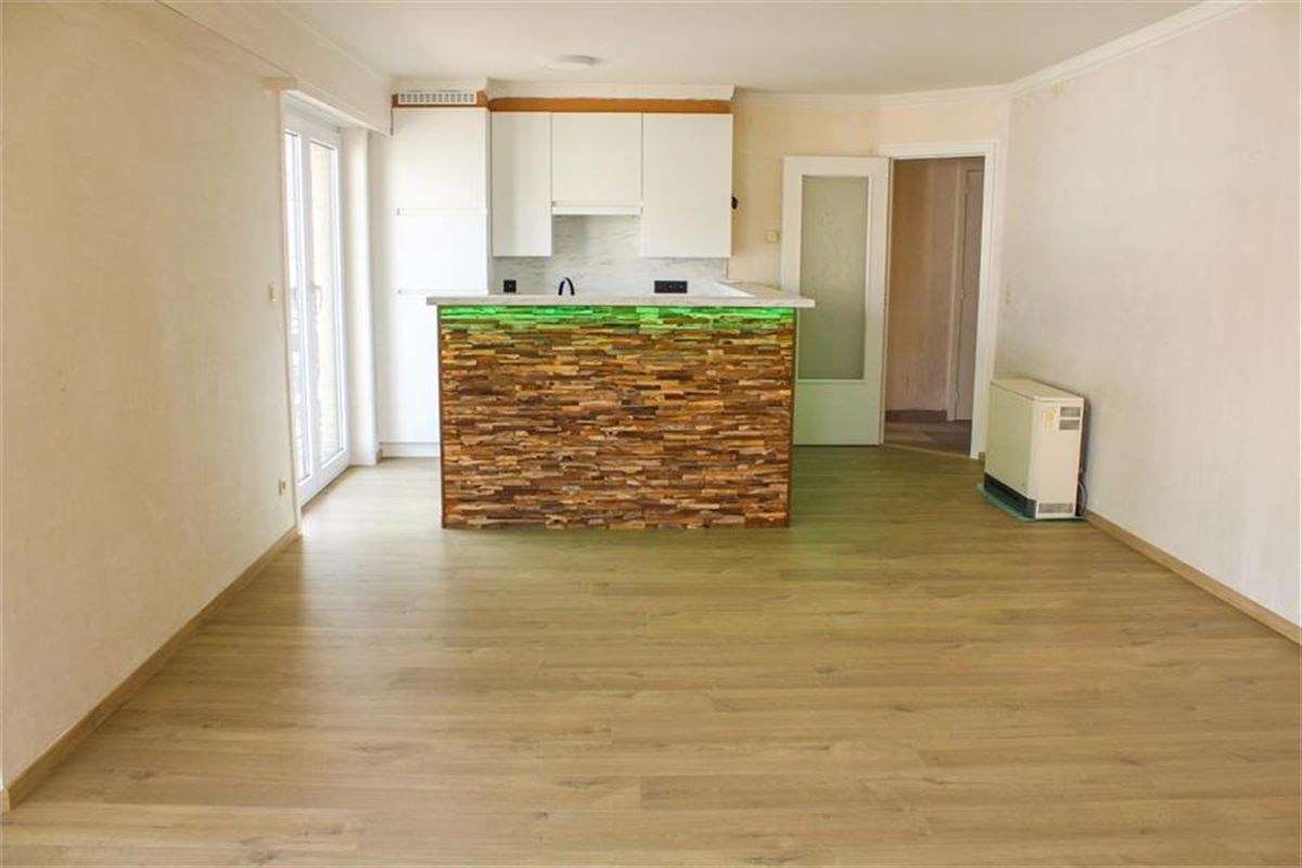 Zonnig en instapklaar hoekappartement vlakbij strand en winkels!