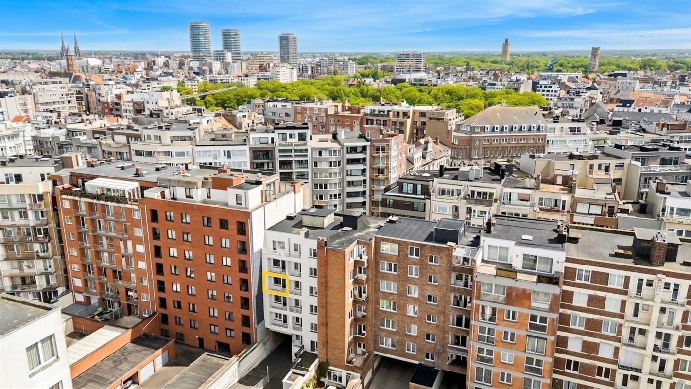 Instapklaar zonnig appartement in centrum en vlak aan de dijk!
