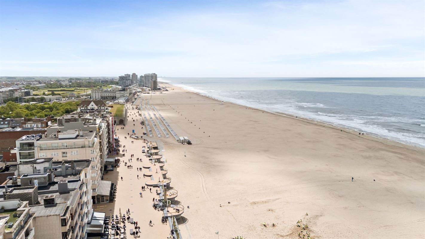 Instapklaar zonnig appartement in centrum en vlak aan de dijk!