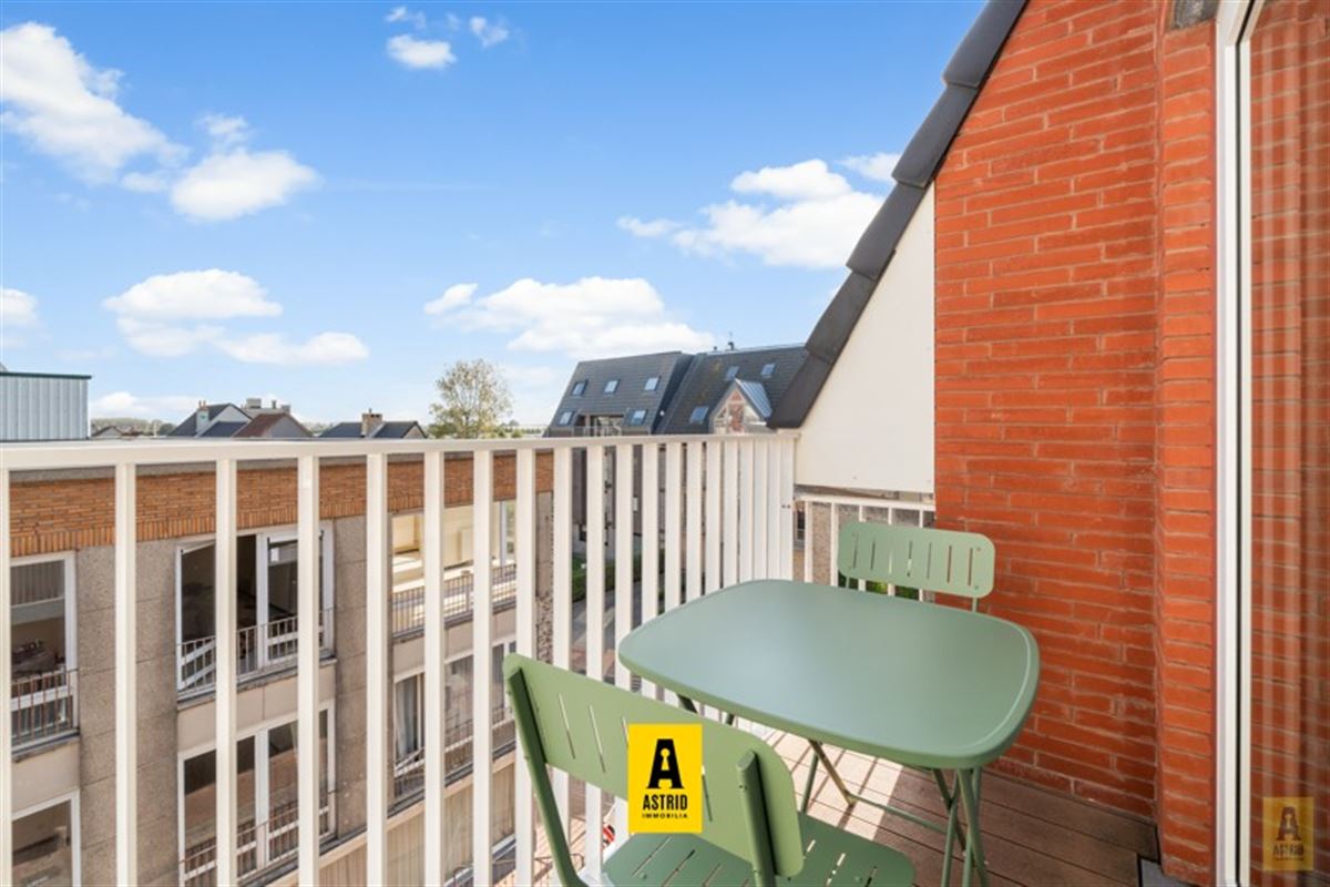 🌊 Instapklaar duplexappartement in hartje Bredene!