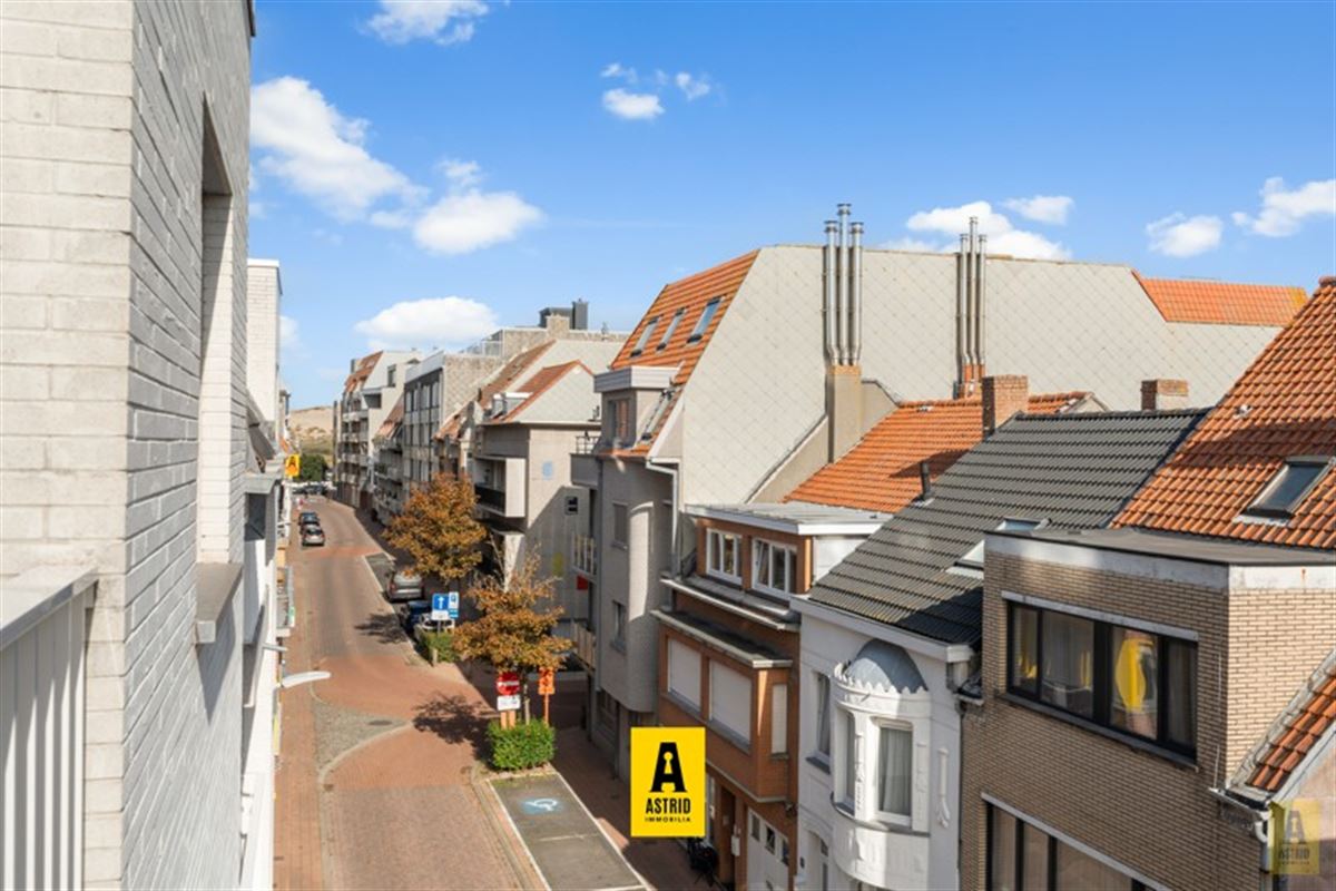 🌊 Instapklaar duplexappartement in hartje Bredene!