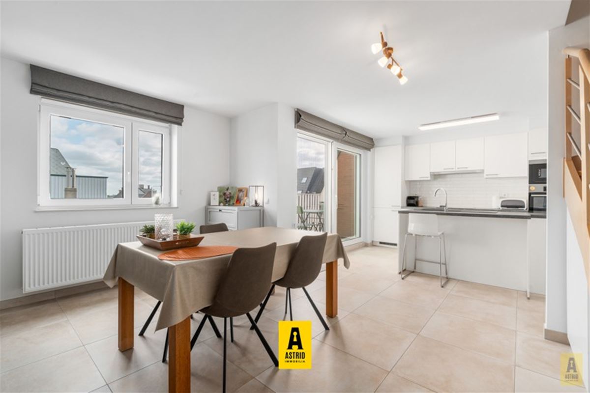 🌊 Instapklaar duplexappartement in hartje Bredene!