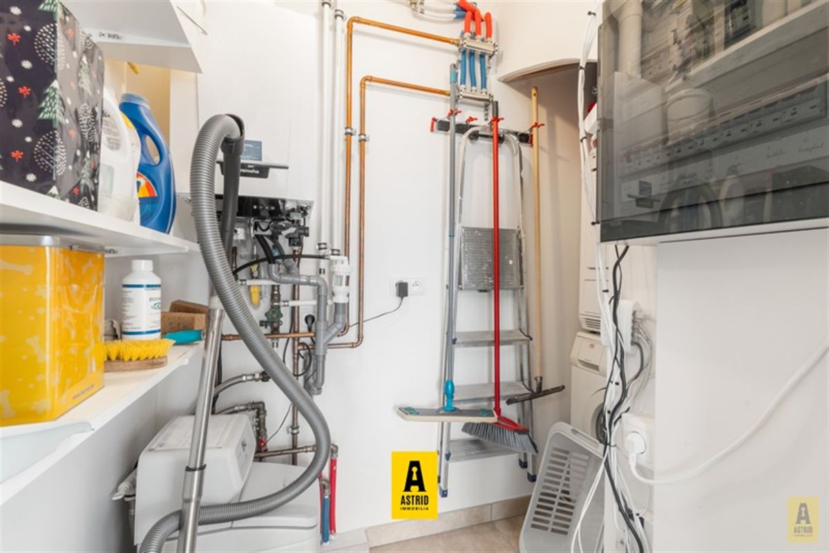 🌊 Instapklaar duplexappartement in hartje Bredene!