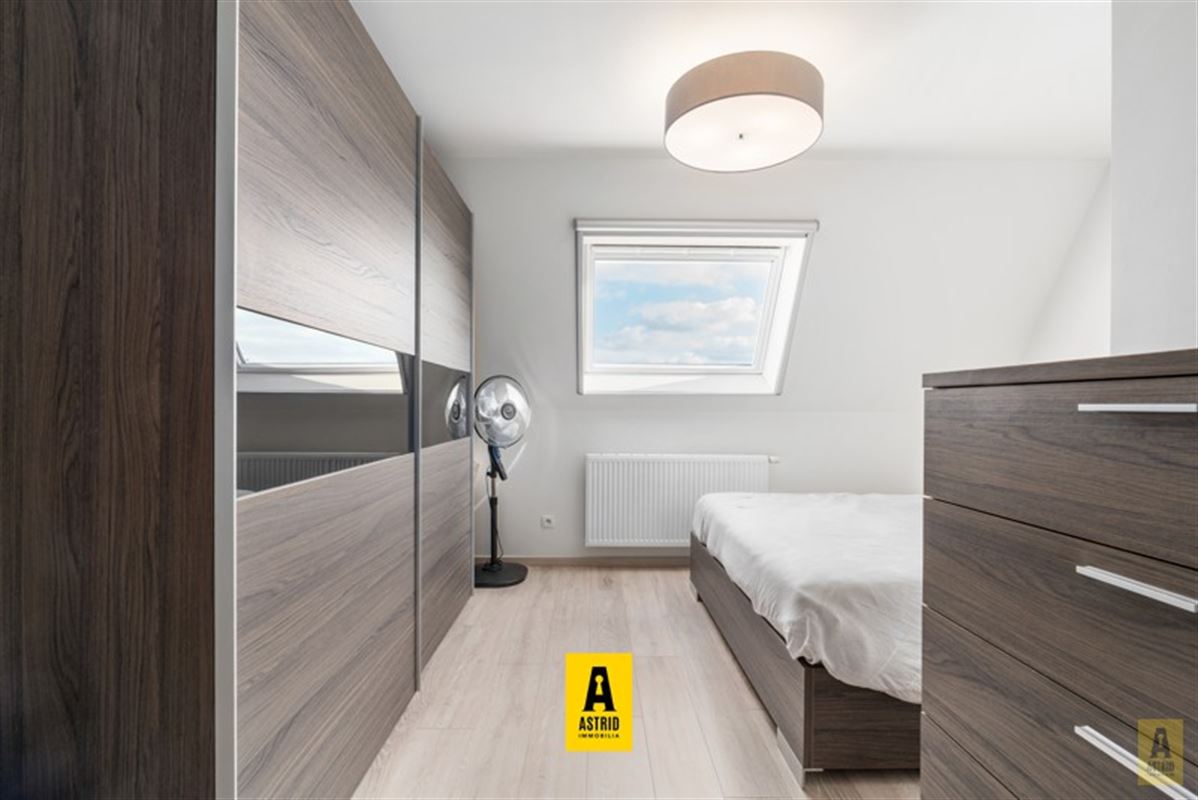 🌊 Instapklaar duplexappartement in hartje Bredene!