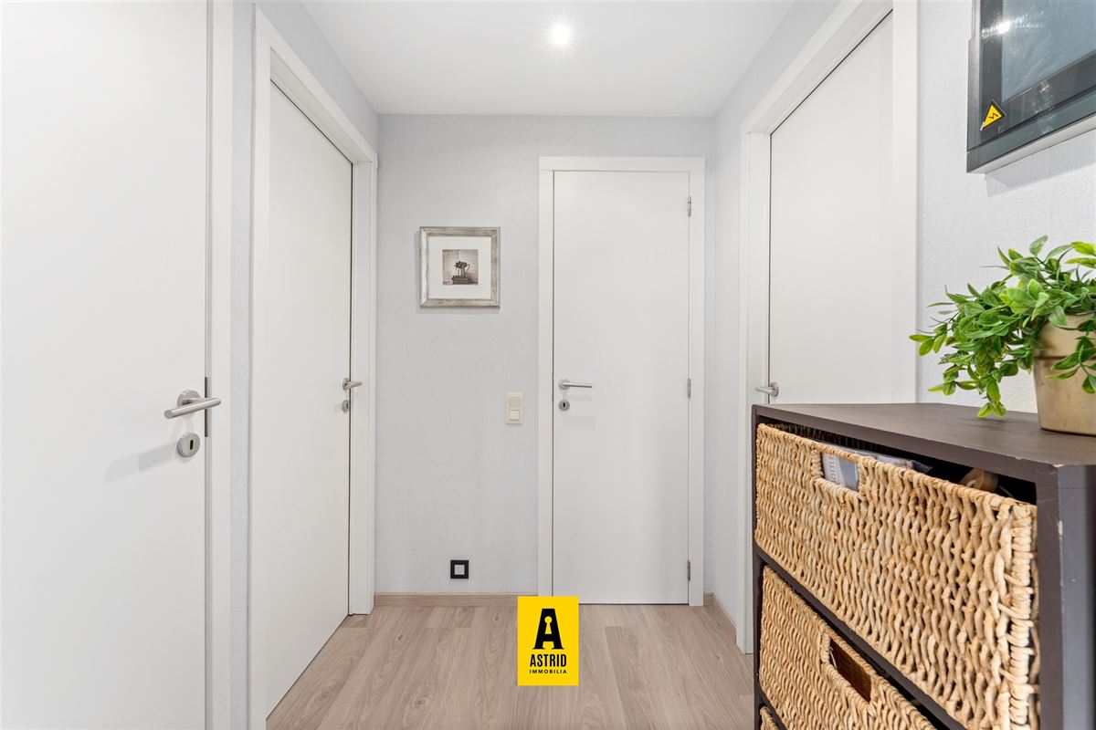 Volledig gerenoveerd appartement met zeezicht in Bredene