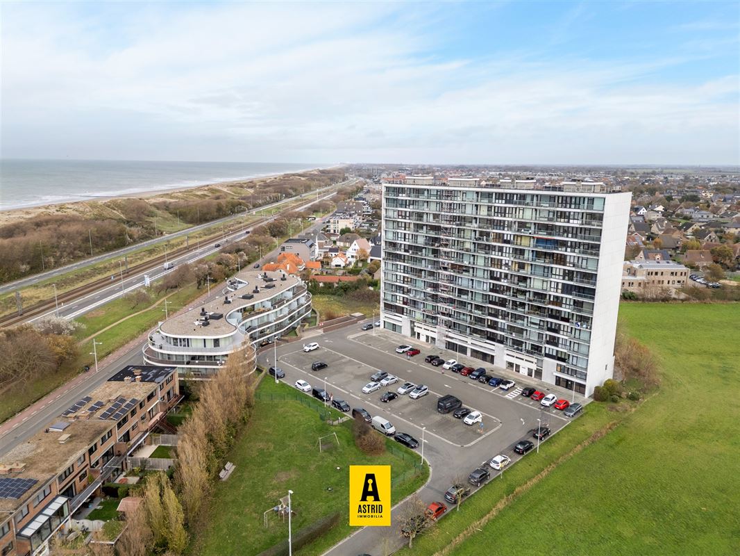 Volledig gerenoveerd appartement met zeezicht in Bredene
