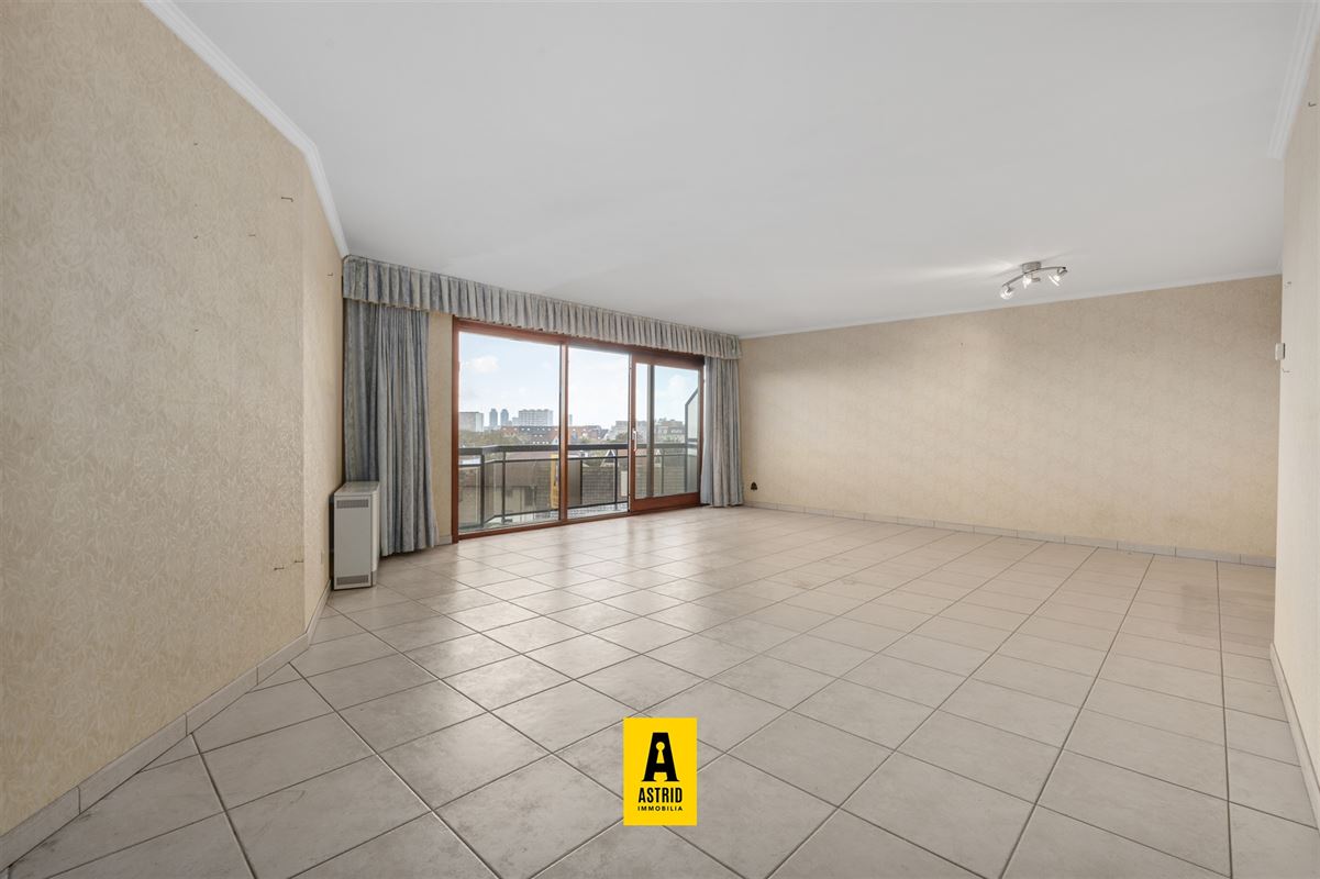 Ruim & zonnig 3-slpk-appartement met terras te Bredene!