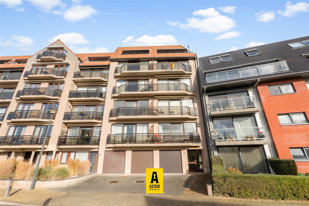 Ruim & zonnig 3-slpk-appartement met terras te Bredene!
