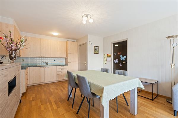 Zonnig instapklaar appartement!