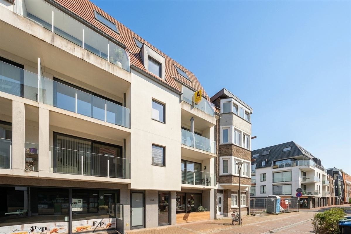 Duplex met 3 slaapkamers, 2 badkamers en zonnige terrassen