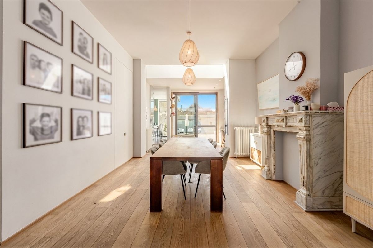 Statige herenwoning met karakter, ruimte en moderne luxe op toplocatie in Oostende