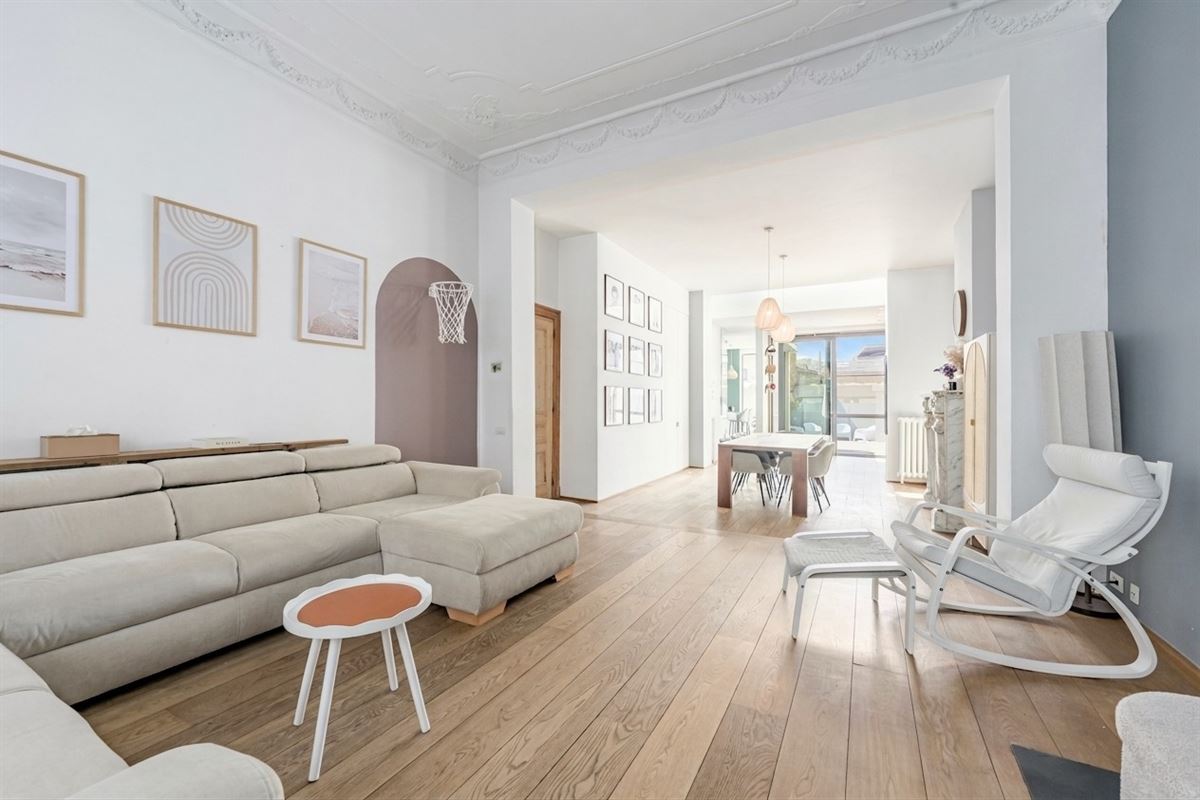 Statige herenwoning met karakter, ruimte en moderne luxe op toplocatie in Oostende