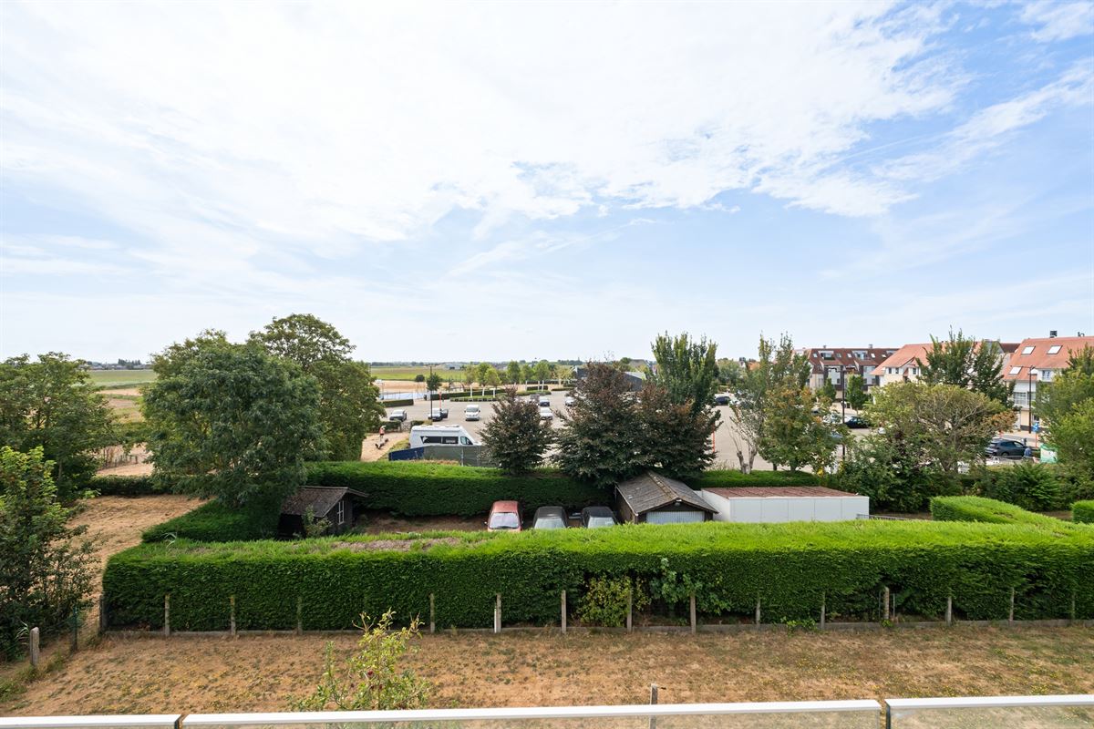 LICHTRIJK APPARTEMENT MET TWEE TERRASSEN