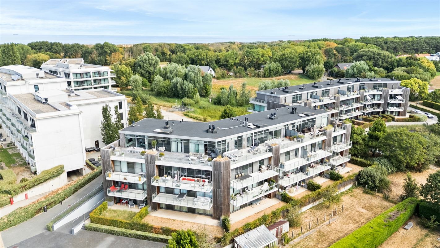 LICHTRIJK APPARTEMENT MET TWEE TERRASSEN