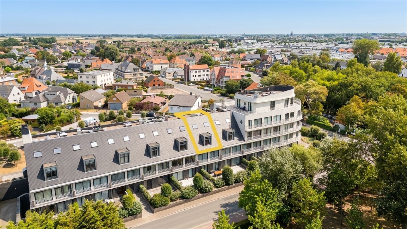 Ruim duplexappartement vlak bij zee