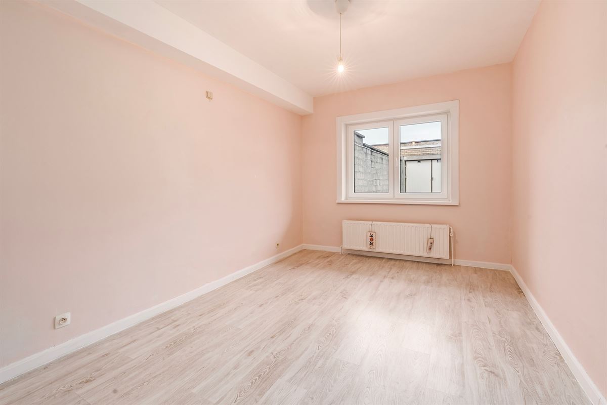 Instapklaar gelijkvloers appartement aan zee!