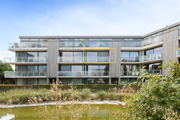 LICHTRIJK APPARTEMENT MET TWEE TERRASSEN