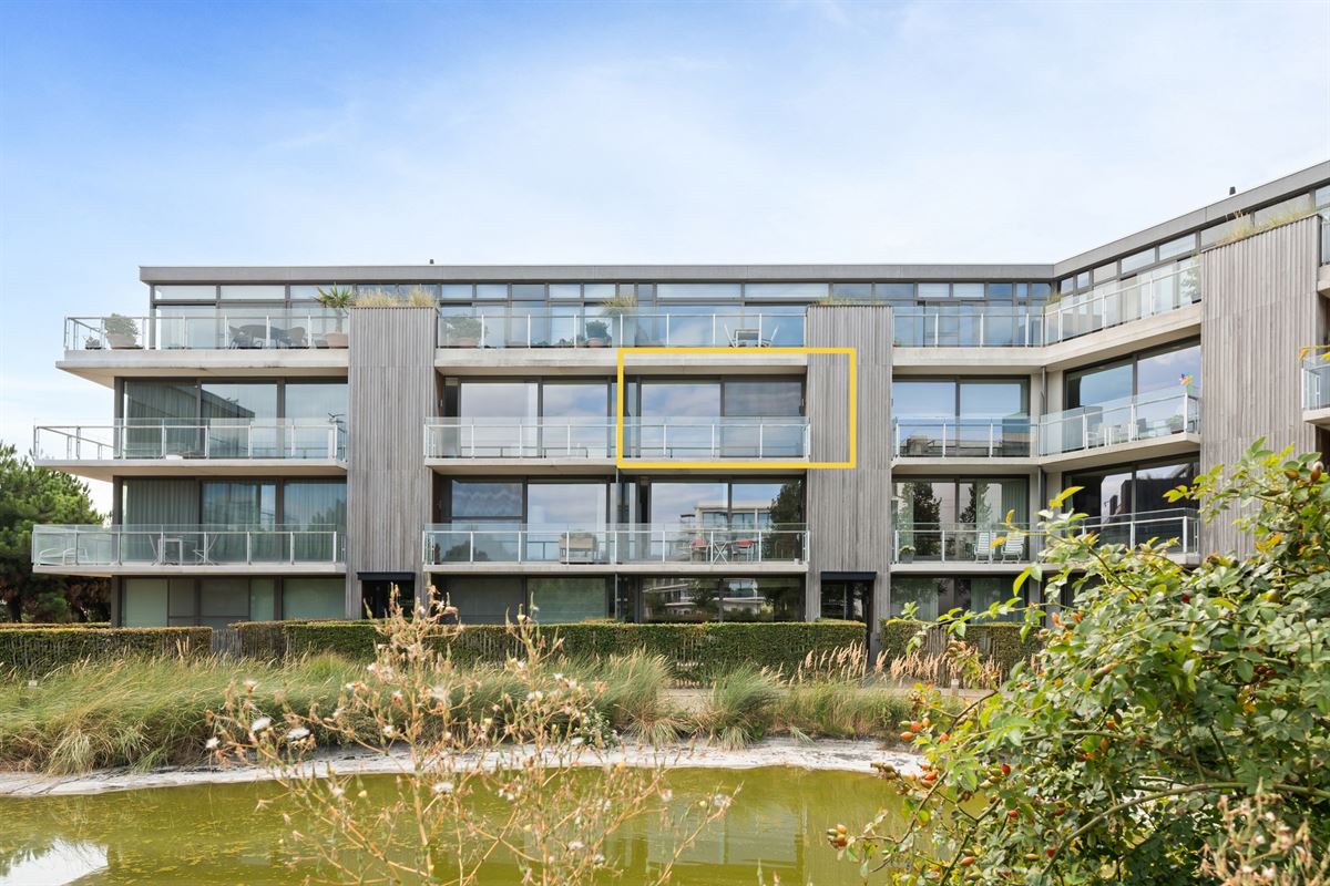LICHTRIJK APPARTEMENT MET TWEE TERRASSEN