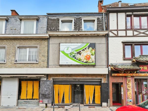 Halfvrijstaande handelswoning in het centrum van La Roche-en-Ardenne