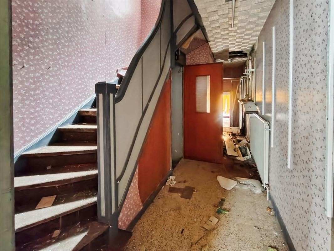 Halfvrijstaande handelswoning in het centrum van La Roche-en-Ardenne