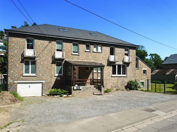 Immeuble de rapport à La Roche-en-Ardenne- 3 unités, plateau de bureaux et unité pour profession libérale