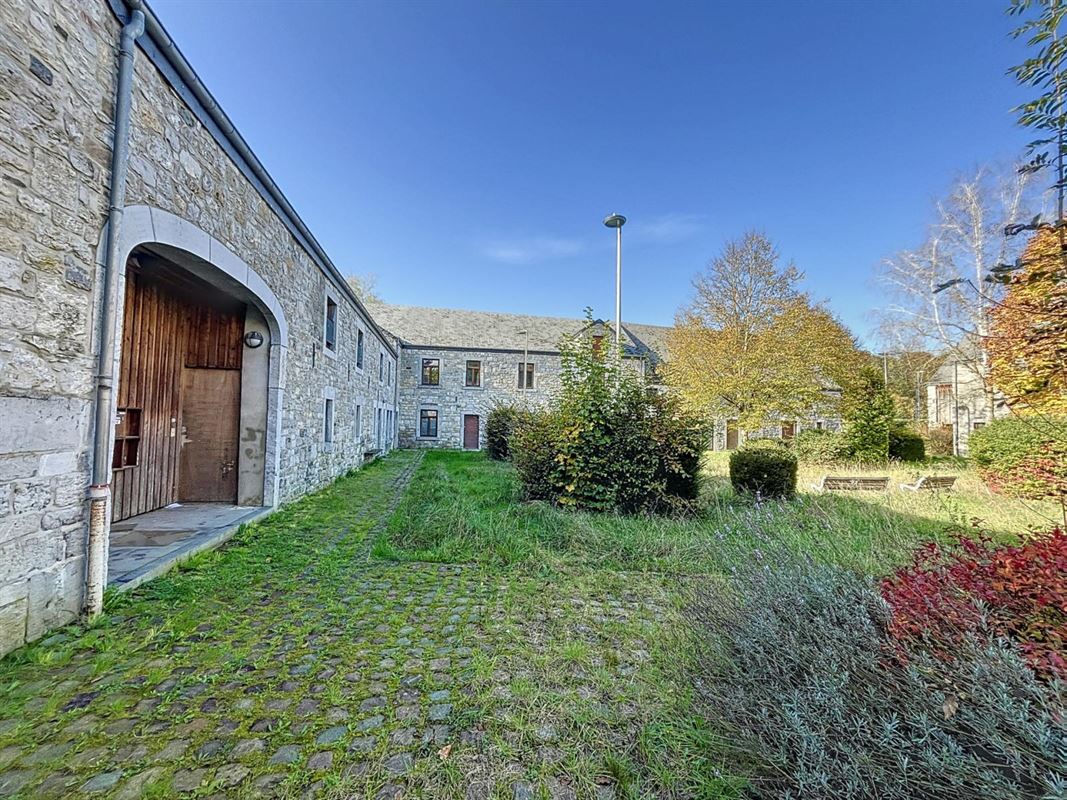 Karakteristieke investeringsgebouwen die moeten worden gerenoveerd (12 potentiële woningen) in Hargimont