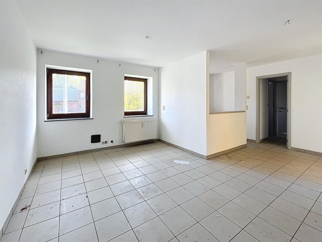Karakteristieke investeringsgebouwen die moeten worden gerenoveerd (12 potentiële woningen) in Hargimont