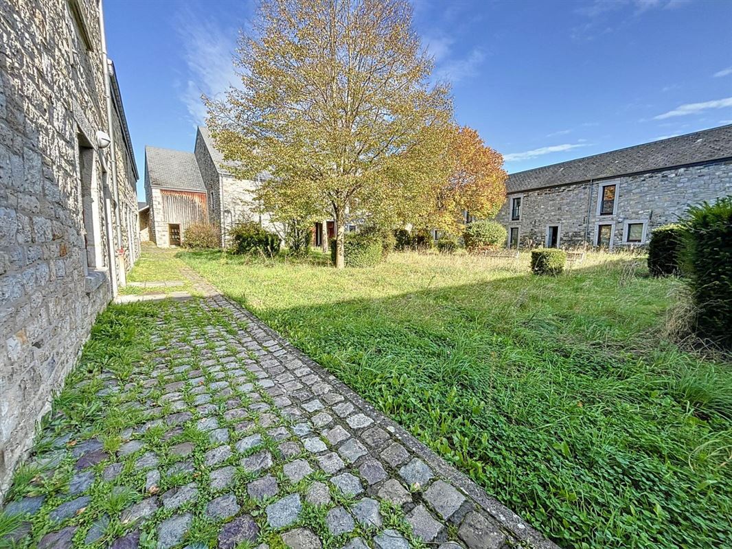 Karakteristieke investeringsgebouwen die moeten worden gerenoveerd (12 potentiële woningen) in Hargimont