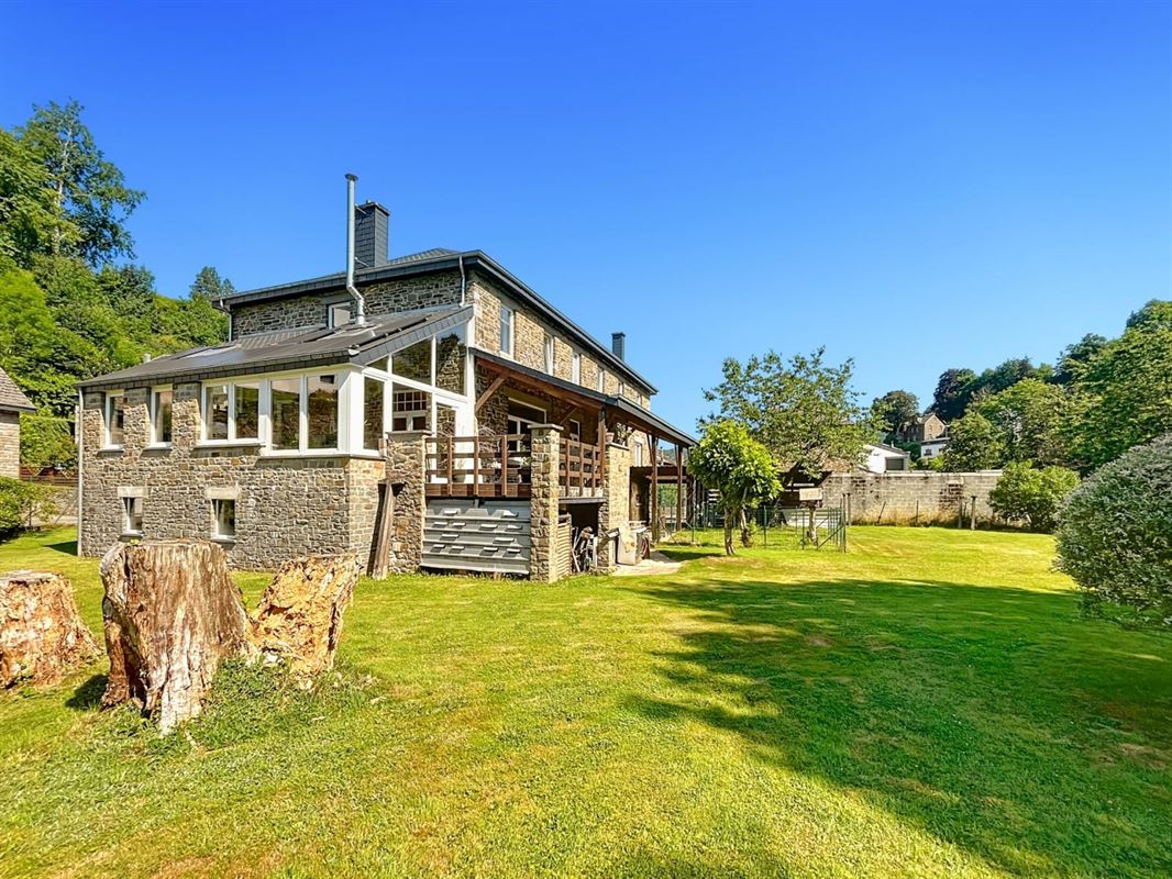 Beleggingspand in La Roche-en-Ardenne - 3 units, kantoorruimte en unit voor vrije beroepen
