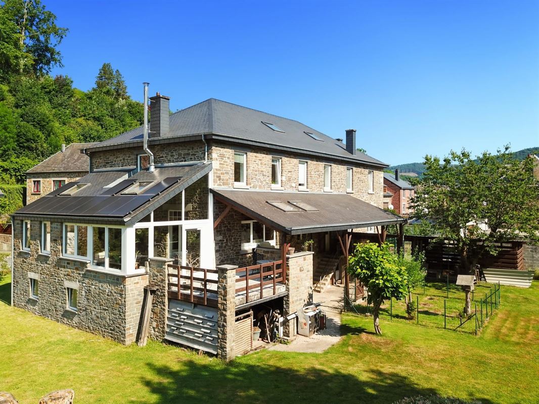 Beleggingspand in La Roche-en-Ardenne - 3 units, kantoorruimte en unit voor vrije beroepen