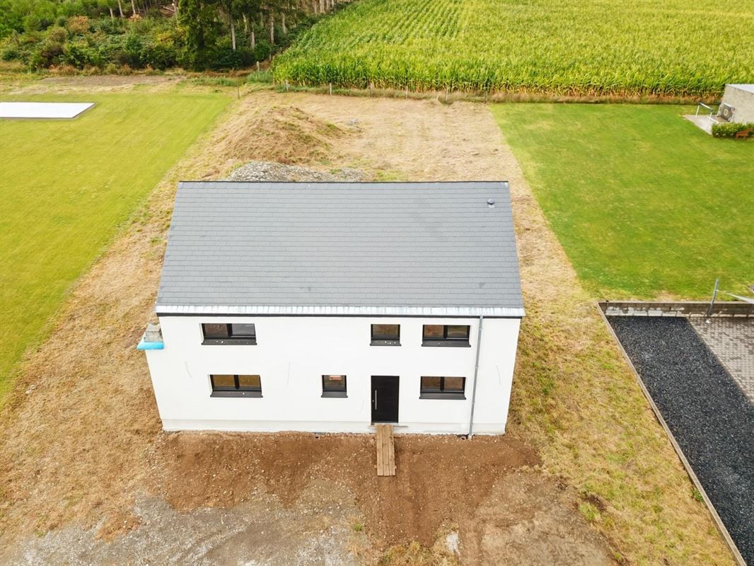 Gesloten ruwbouw in Bonnerue (Houffalize). Verkocht onder het btw-regime van 21%.